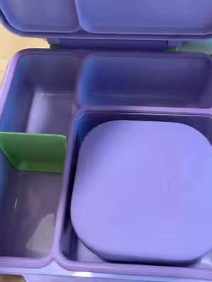 Just in time for back to school. #omiebox #omie #snackcontainers #backtoschoolshopping 