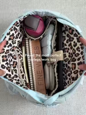 Amazing I love the color and it’s pretty spacious for school a lot of books and stuff fit. The Sage is a perfect color and it’s also comfortable. definitely recommend! #totebag #workbag #collegebag #TikTokshopbacktoschool #schoolbag 