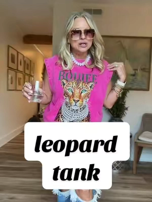 #tigershirt #over50style #fallstyles @NOCTRL 