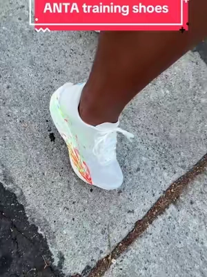 #runningshoes #marathontraining #sneakers #TikTokshopbacktoschool #tiktokshopcreatorpicks 