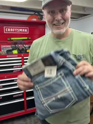Ariat M4 Relaxed Bootcut Jeans Built for Work and Everyday Wear #Ariat #AriatJeans #BootcutJeans #MensWesternWear #TikTokShopCreatorPicks @Ariat 