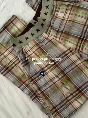 #baggypants #widelegpants #plaidpants #streetwear @aelfriceden_official 