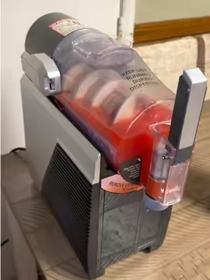 #homeslushie #slushiemachine #frozen #heladoscaseros #tiktokshopsummersale 
