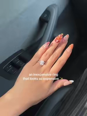 doesn’t tarnish or turn my skin green either and i’ve had it for months!! #eamti #affordablering #weddingring #promisering #tiktokshopcreatorpicks 