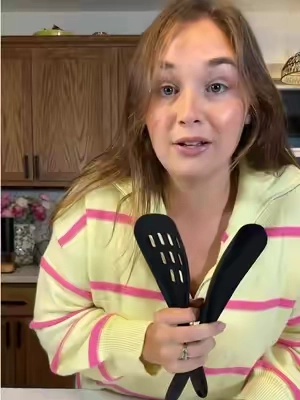 This silicone spoon spatula is the best of both worlds. It scoops, stirs, scrapes, and serves without scratching your cookware, making it one of those kitchen tools you’ll use way more than you expect. Linked below! 🤍 #KitchenGadgets #SiliconeUtensils #CookingEssentials #HomeKitchen #TikTokShop 