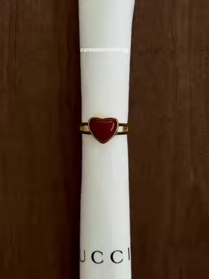 #enroute #goldplatedjewelry #carnelian #heartring #coolgirlaesthetic 