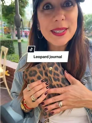 A daily journal, but make it leopard Three adorable mini books tucked inside, beautifully made, and completely refillable—so you can keep using it over and over. Cute enough to leave out, practical enough to use every single day. 🤎📖✨ #DailyJournal #LeopardPrintjournal #JournalTok #tiktokshopcreatorpicks #backtoschool @DAILY RITMO 
