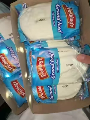 There so delicious I love honeybuns #honeybuns #snack #bundle 