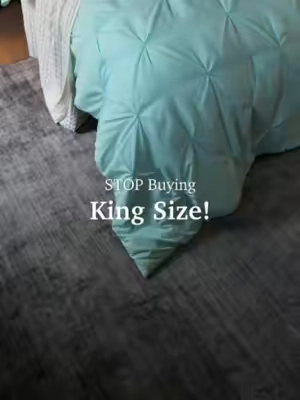 fallen asleep faster#bedsure#christmasdecor #treeskirt #winteraesthetic #cozyhome#holidaydecor#fauxfur #giftseason #cozychristmas #blanketseason #homestaging