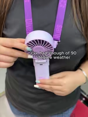 🌡️I’m keeping this little fan with me all summer long. ☀️❄️ It’s compact enough to easily toss into my bag, and switching on the cool air mode makes sweltering days feel so much more comfortable. Whether you’re running errands, hanging out at the park, traveling, heading to work, or watching an outdoor game, having this fan with you is totally worth it. 🧊💙#portablefan #handheld #handfanTiktokshopsummersale#fan 