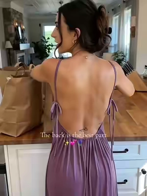 The back detail sold me immediately ✨ #backlessdress #summeroutfit #fashiontok #dresshaul #tiktokshop