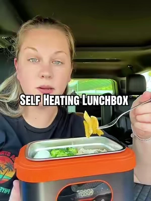 No microwave needed 🔥🍱 #heatedlunchbox #worklunch #workessentials #lunchprep #hotlunch 