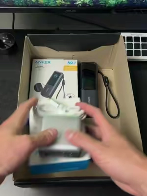 This is seriously insane if you’re a big traveler. #anker #travel #powerbank #travelgear #TikTokshopbacktoschool 