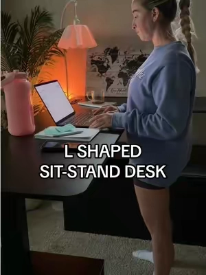The upgrade I’ve been needing 🖤 So happy with this desk and how my office is coming together ✨ #homeoffice #homeofficedecor #desksetup #ad #TikTokshopbacktoschool 