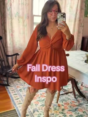 Fall is coming and I ABSOLUTELY LOVE this dress! It’s soooo flattering and cute! #falldresses #dresses #midsizedress #midsize 