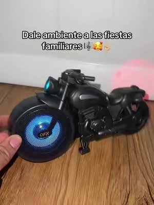 Bocina con luces led, perfecta para las fiestas familiares 🥰🎼 #speaker #bocinabluetooth #bocina #bocinaportátil #speakerbluetooth 