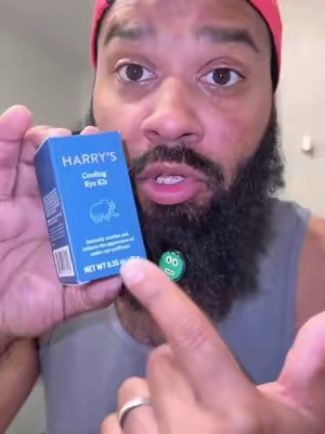 Harry’s cooling eye kit has been helping depuff the bags under my eyes! @Harry's #puffyeyes #depuff #skincareproducts #facialtreatments #facialmassage 