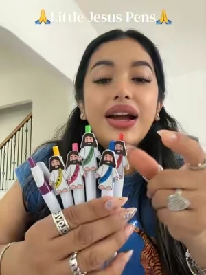 Mini Jesus Pens with a daily quote that will make you feel at ease! Black ink and smooth writing!🙏✨🙌🏼🧎🏻‍♀️‍➡️@Sumind Home  #DealsForYouDays #starterpicks #backtoschoolshopping #pens #jesuschrist 
