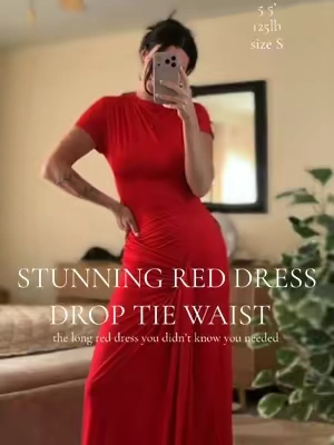 the material in this is defiantly bump friendly !! And the price is insane for something that looks this good ♥️ #reddress #babyshowerdress #longdress #weddingdress 