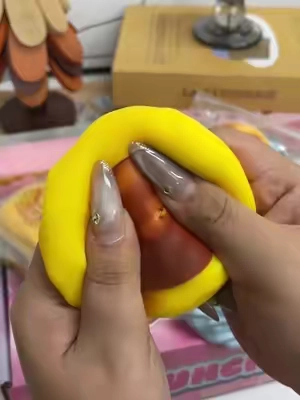 Juguetes de 6 piezas blandos y crujientes para aliviar el estrés, juguetes de descompresión sensorial ASMR Squeeze, regalos de fiesta de pelota de estrés únicos y relajantes, suministros de habitación sensorial, 6 estilos diferentes en forma de comida, regalos navideños novedosos#SummerWins #DealsForYouDays #foryou #paratiiiiiiiiiiiiiiiiiiiiiiiiiiiiiii #foryoupage 