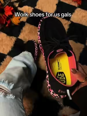 @HeyDude gave the work girls a cute and comfortable work shoe, so no more having to sacrifice style for comfort ##tiktokshopcreatorpicks##TikTokshopbacktoschool##comfortableworkshoes