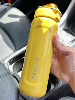 Stanley Wellspring Water Bottle #waterbottle #stanley #drinkmore #stanleywellspringbottle #TikTokshopbacktoschool 