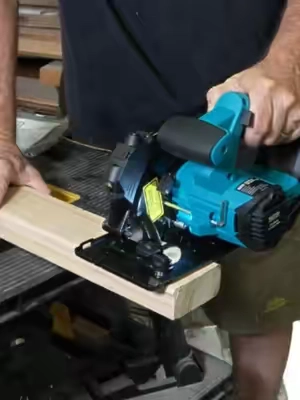 Seesii 6-1/2” Cordless Circular Saw, built for speed, precision, and portability. With 5200 RPM performance, 0–45° bevel adjustment, and 2-1/4” cutting depth, it’s perfect for framing and clean edge cuts. The 2×21V 4000mAh batteries deliver long runtime, while the laser guide and LED light ensure accuracy anywhere. Ergonomic grip, dust port, and safety switch make every cut smooth and controlled. #CordlessCircularSaw #PowerTools #DIYProjects #Woodworking #HomeImprovement #CarpentryTools #tooltiktok #TikTokShopCreatorPicks