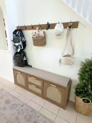 The best home organizing hack for she storage and bag storage ! 