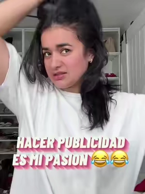 Hacer publicidad es mi pasión 😂😂🙄 #jennyclaros #hondureñosenusa🇭🇳🇺🇸 #parati #cabellodañado 