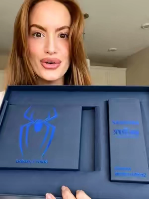Fresh from #TeamGalaxy, @HALEYYBAYLEE  unboxed the shiny, new #GalaxyZFold8 and #GalaxyWatch9. 🔥 #GalaxyAI And don’t forget to watch Spider-Man: Brand New Day exclusively in theaters now. Tap to shop now. 
