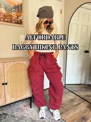 Baggy hiking pants 10/10 Soo cute and 💦 resistant too!!! 🥾🏔️🌲 #hikingpants #gorpcorefashion #Hiking #Outdoors #tiktokshopcreatorpicks 
