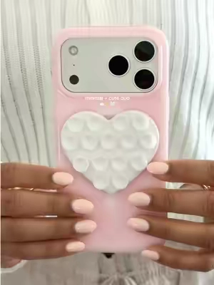 raise your hand if you love that @velvetcaviar made a white version of their heart mightygrips?! ✋🏼 #velvetcaviar #phonecase #cutephonecases #pinkphonecase #TikTokshopbacktoschool 