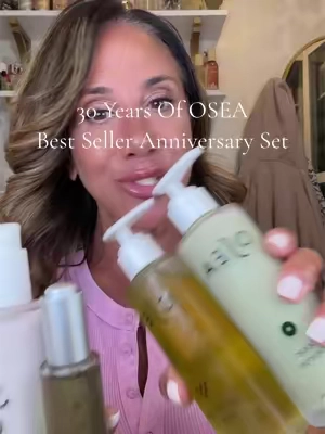 30 years of OSEA icons in ONE set 🙌🏼 If you’ve been waiting to try OSEA, this is the one I’d grab. 4 full-size bestsellers + 38% savings and limited edition! @OSEA Malibu  #oseamalibu  #oseapartner  #luxuryskincare  #cleanskincare 