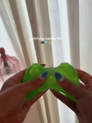 Squishy trio!! So satisfying 🫧 #squishy #fidgets #squishytoy 