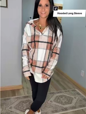 Such a comfy and cute outfit for fall!  #fallstyle #falloutfits #TikTokshopbacktoschool #casualstyle #casualoutfits 