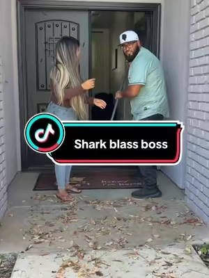 Ya no tienes que batallar para varrer! #sharkblastboss #limpiezadecasa #housewife #cleaninghacks #housecleaner 