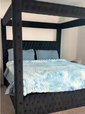The bed really changes the WHOLE room 😭✨ #canopybed #bedframe #bedroommakeover #bedroomdecor #homedecor 