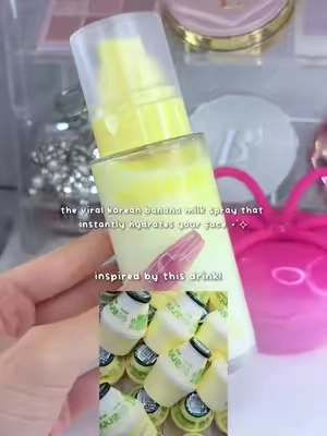 the glowy banana milk spray that can be used to hydrate your face! works on makeup too #mumuki #kbeauty #banana #mist #bananaspray 