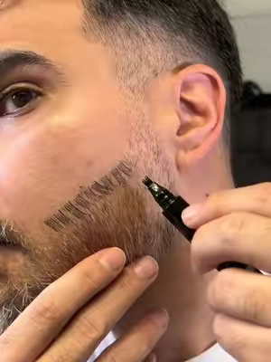 Ves la diferencia en mi barba?  #BeardPen #BeardHacks #BeardTips #TikTokshopbacktoschool #barba 