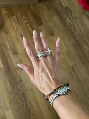 I mean is this not the most unique ring you’ve ever seen? @Studiocult #studiocult #altjewelry #jewlery 