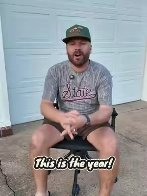 This is the year you upgrade your chair with a @tideweofficial one! #deerstand #deerhunting #hunting #deerseason #tidewe 