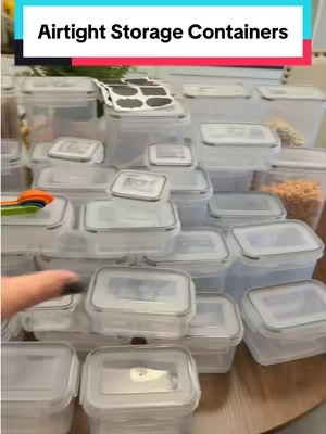 Airtight storage container set 🪴✨🫶🏻 #organizedhome #storagecontainers #pantryorganization #kitchenorganization #KitchenHacks 