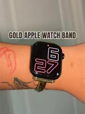 Now I need a gold watch to match the band😭 