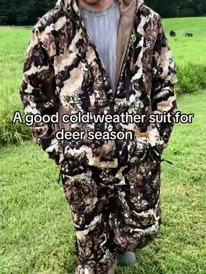Water resistant outer fabric, waterproof YKK zippers, adjustable wrist cuffs, a raised back on the pants for extra coverage, and a safety harness port on the back of the jacket. #deerhunting #deerseason #coldweathergear #huntinggear #tiktokshop