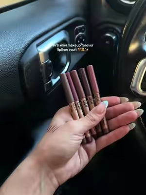 the perfect shades for the perfect fall lip combo 🧸 #makeupforever #makeupforeverlipliner #lipliner #lipcombo #fallaesthetic 