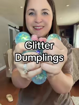 Glitter dumplings where you pick the color!! The little face is so cute! #glitterdumpling #dumplingsquishy #joyinsquishy 