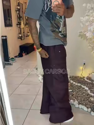 Wow these cargos are super baggy #oversized #TikTokshopbacktoschool #tiktokshopsummersale #baggy #cargos 