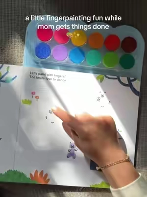 A fun screen free activity to keep little hands busy🎨✨ #kidscrafts #toddleractivities #kidsactivities #toddlercrafts @jarmeloofficial 