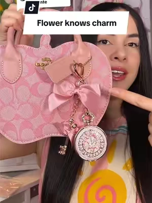 Respuesta a @Daniel RF #flowerknowsgirl #flowerknowsmakeup #bagcharms #bagaccessories #lipbalmcharm 