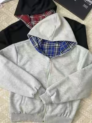 One jacket, two looks 🧥🔄 #reversiblehoodie #plaidjacket  #TikTokshopbacktoschool #tiktokshopsummersale #spotlightfinds